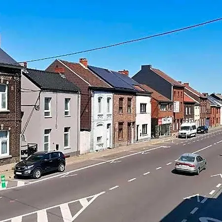 La Maison Heureuse Отель Шарлеруа